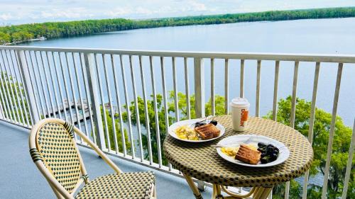 Florida Central Atlantic Coast Apartment | Disney 1 mile Rare Lakeview Blue Heron Beach Resort