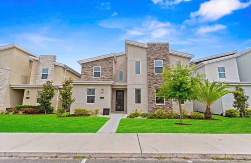 Kissimmee Villa | Disney*9BR Resort, w/Pool*Cinema*Game room*Fun!