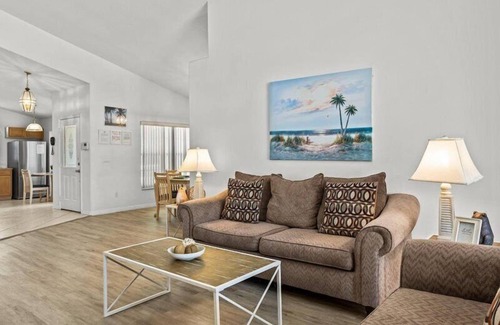 Indian Point House | Disney Area Family Villa – Private South-Facing Pool, Spa & Full Privacy