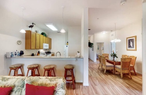 Bahama Bay Condo | Disney Area Ground Floor Villa * Free Parking * Beach * Pools*