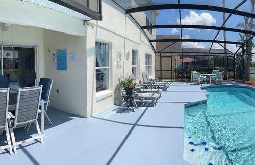 Lake Berkley Villa | Disney at 15 min - lake view villa - private pool - gated Lake Berkley Resort