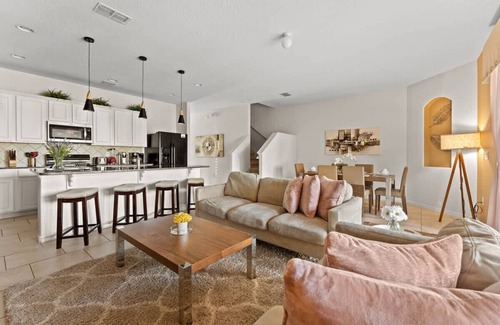 Loughman House | Disney Getaway! Townhouse with Private Pool. Book Now! #Solt430