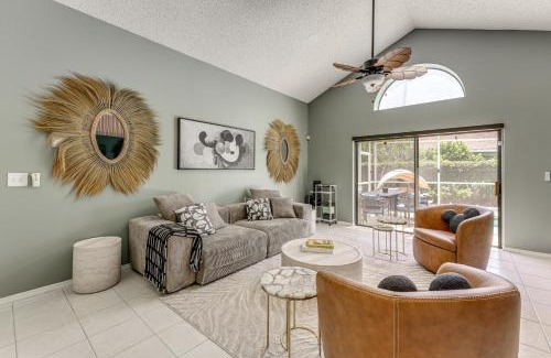 Buena Ventura Lakes House | Disney Getaway with Private Hot Tub 14 Mi to Parks