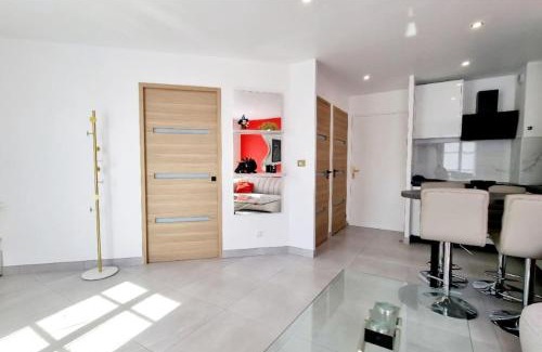 Serris Apartment | Disney Luxury Studio