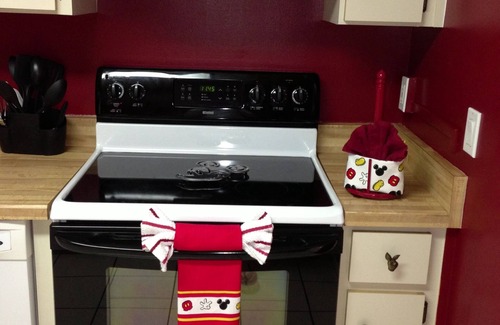 Indian Wells House | Disney World 2 Bed 2 Bath Home with Private Screened Pool Minutes from all Parks