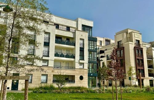 Chessy Apartment | Disneyland-PARIS Sunshine - 6pers - Terrasse - vue sur Parc - 2Parkings