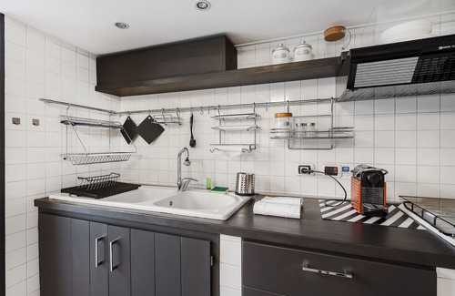 Chinatown House | DISTRICTED SAMPLE A Luxury Loft for Cool People