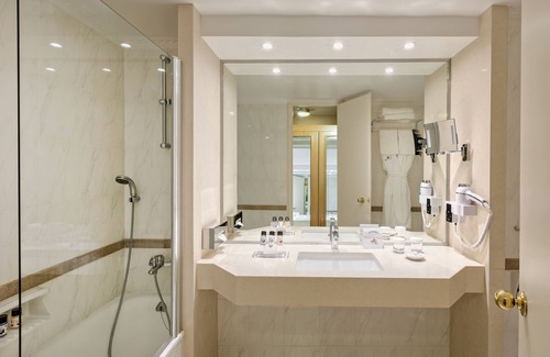 Ilisia Hotel | Divani Caravel