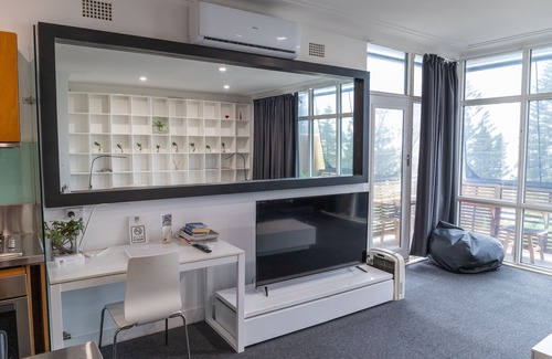 Coogee Hotel | Dive Hotel