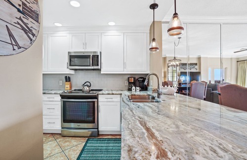 Sandestin Condo | Dive into Paradise at Beach Manor! Pool & Beach Just a Shell's Throw Away