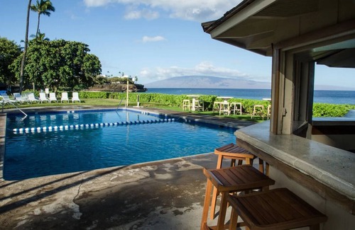 Kaanapali House | Dive Into Your Summer Vacation! 2 Units with Ocean View, Beachfront Location!