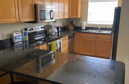 Northwest Point House | Diver's Paradise, Large Townhouse