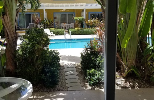 Northwest Point House | Diver's Paradise, Large Townhouse