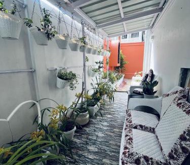 Laitumkhrah House | DIVINA AMORE Guest House