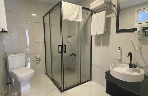Buyukcekmece Hotel | Divine Beach Kumburgaz