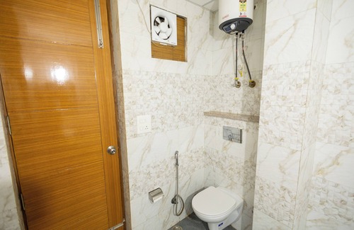 Sector 70 Hotel | Divine Hotels & Banquets