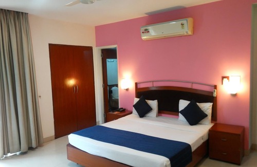 New Friends Colony Hotel | Divine Inn Hotel