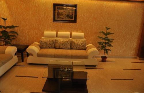 New Friends Colony Hotel | Divine Paradise Tavisha