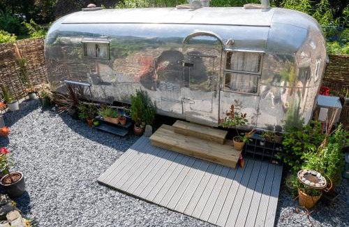 Kendal House | Dixie Airstream - Retro 1970s American Airstream close to Windermere