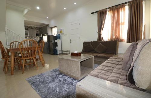 Cipanas Villa | Diyar Villas Puncak H8/7