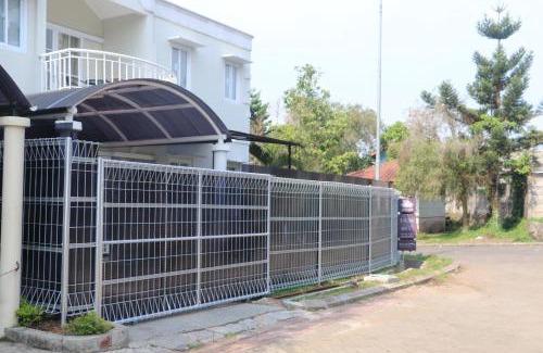 Cipanas Villa | Diyar Villas Puncak K3/2