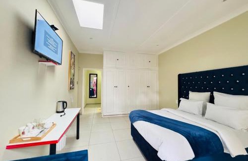 Norwood House | DJ Guest Lodge