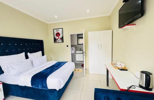 Norwood House | DJ Guest Lodge