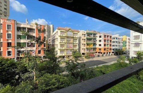 New Town Apartment | Djourney Hospitalities C1E a luxurious 2BHK with bath tub