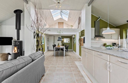 Smidstrup Strand House | 109 m² House ∙ 3 bedrooms ∙ 7 guests