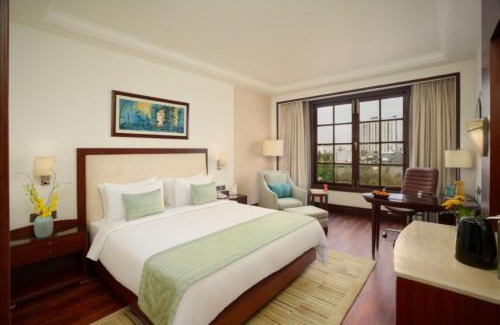 DLF Phase 3 Hotel | DLF Club 3