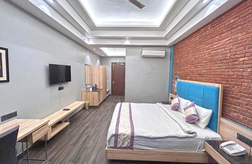 Bail Parao Hotel | DLS Forest Vines Resort