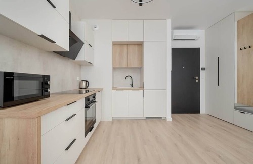 Srodmiescie Apartment | Dmowskiego 13F | Modern Apartment | Parking