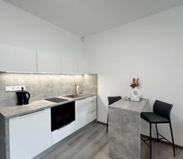 Sever Apartment | DMR APARTMENTS Parkview