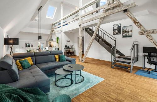 Frauenland Apartment | DND Design Loft I 170qm I Parken I Balkon I Workstation I Netflix I Kaffee I Waschmaschine I Trockner I Xbox I Ausblick