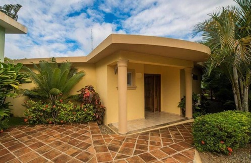La Mulata Villa | Magnificent villa on the same floor level 3 minutes from the sea