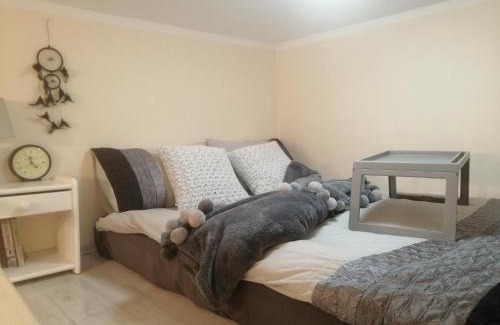 Srodmiescie Bed & Breakfast | DobraNoc