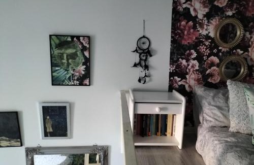 Srodmiescie Bed & Breakfast | DobraNoc