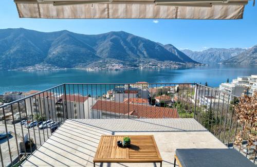Dobrota Apartment | Dobrota Sea View apartment by MN Property