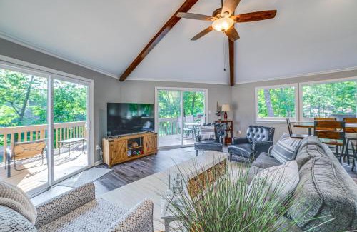 Gilbertsville House | Dock and Deck at Kentucky Lake Family Retreat!