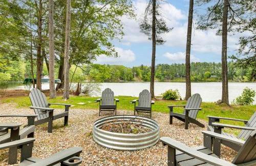 Lyman House | Dock and Game Room New Waterfront Home in Lyman!