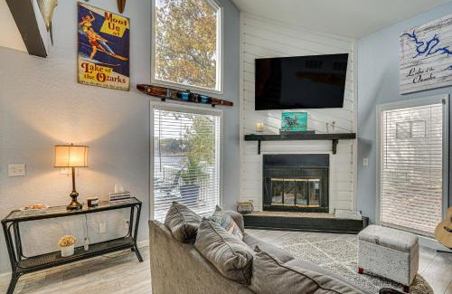 Lake Ozark House | Dock and Kayaks Lake Ozark Family Retreat