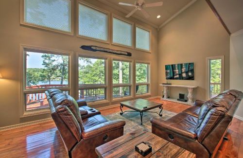 Jones Mills House | Dock and Kayaks Lakefront Hot Springs Home