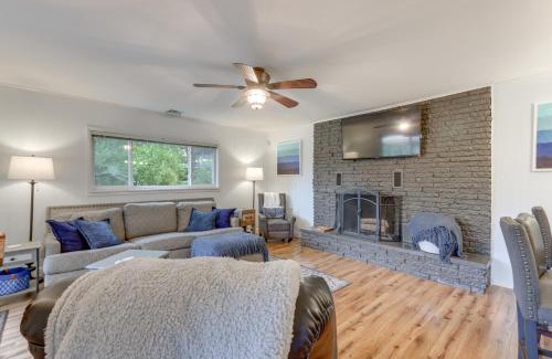 Eucha House | Dock and Views Scenic Group Retreat on Grand Lake!