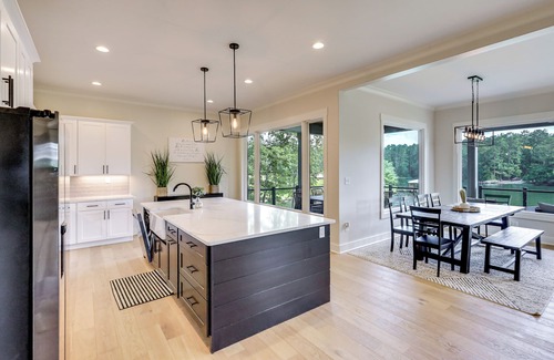 Milledgeville Cottage | Dock + Views: Spacious Lake Sinclair Retreat