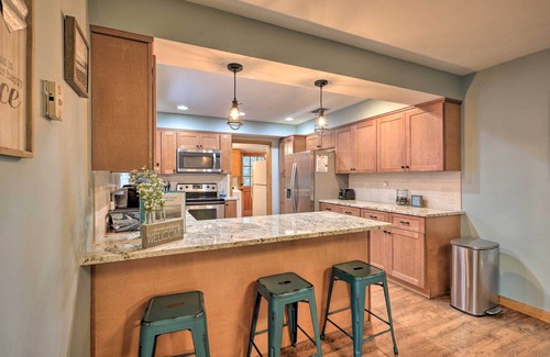 Earleton House | Dock + Views: Tranquil Santa Fe Lake Escape