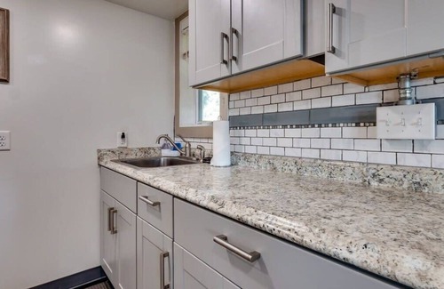 Savannah Apartment | Dock&Volleyball! Near Downtown- Orange Oasis