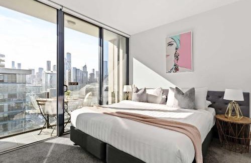 Docklands Apartment | Docklands Harbour View 3BR with Free Parking