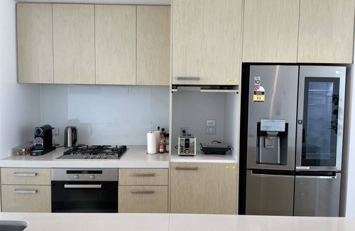 Docklands Apartment | Docklands Luxury Penthouse Above The District Docklands|Free Parking & Free Tram