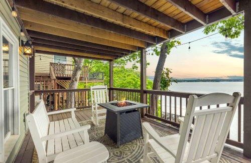 Rocky Mount House | Dockside Dream - Stay for 12