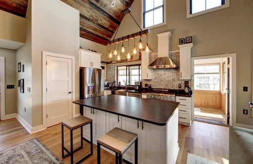 Ocracoke House | Dockside Retreat - Waterfront home in Oyster Creek